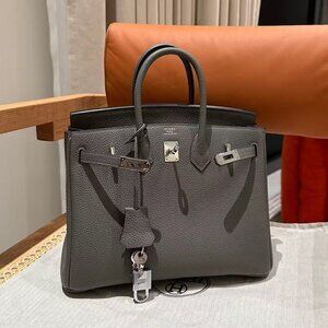 Classic Hermes Bag: A Stylish and Versatile Choice for Elegance